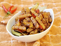������������ ������ ������� � ���� ������ ���� ��� (Tempeh Orek) - ������ �� ���������